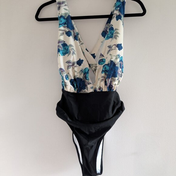 Cupshe Blue Floral and Black One Piece Swimsuit - Picture 1 of 6
